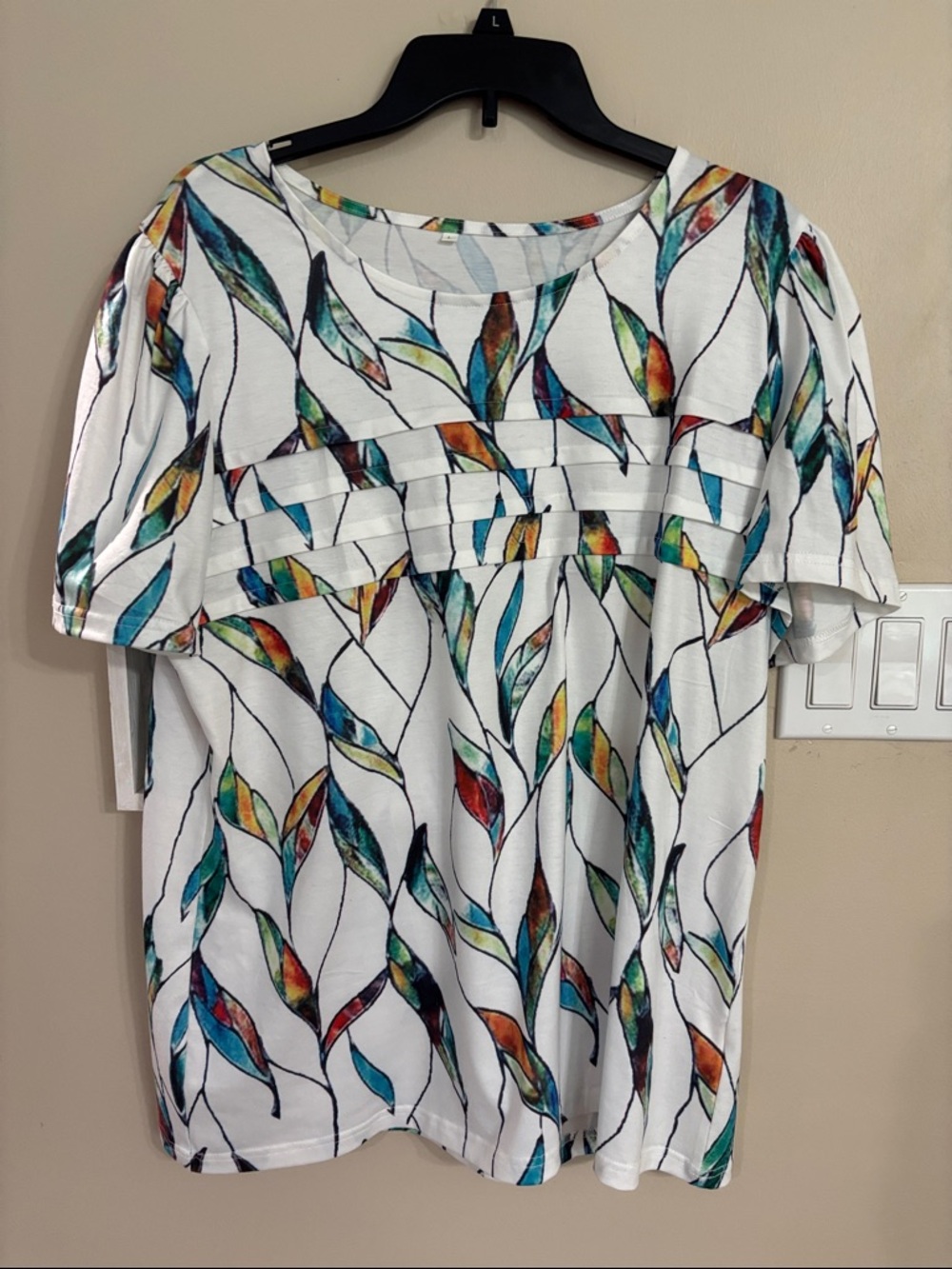 White Short-Sleeve Leaf Print Women's Top